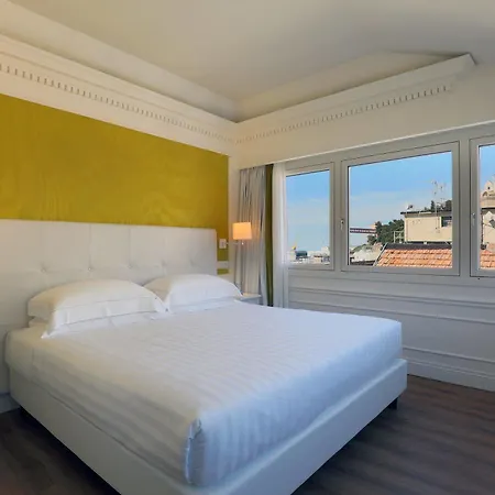 Grand Palace Hotel 4*